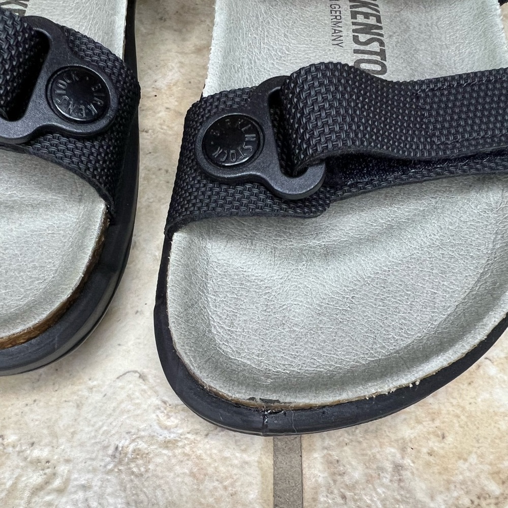 Birkenstock Sahara Sandals - Picture 5 of 7